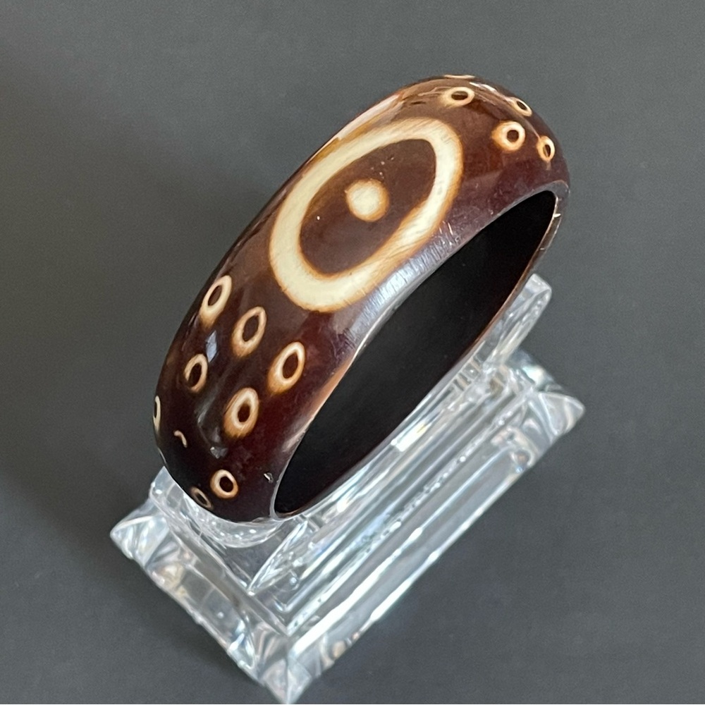 Brown And Tan Patterned Bangle. - image 3